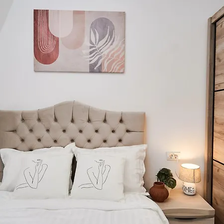 Kim & C O Loft - Evadare Romantica - By Open House 蒂米什瓦拉